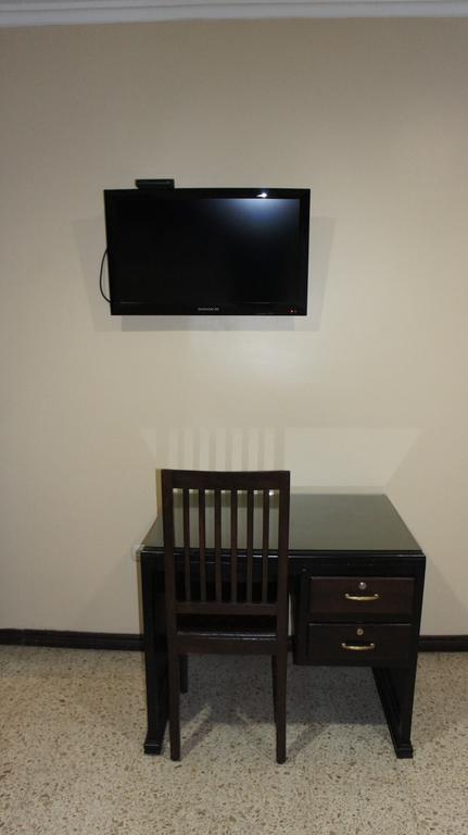 Urdesa Suites Hotel Guayaquil Exterior photo