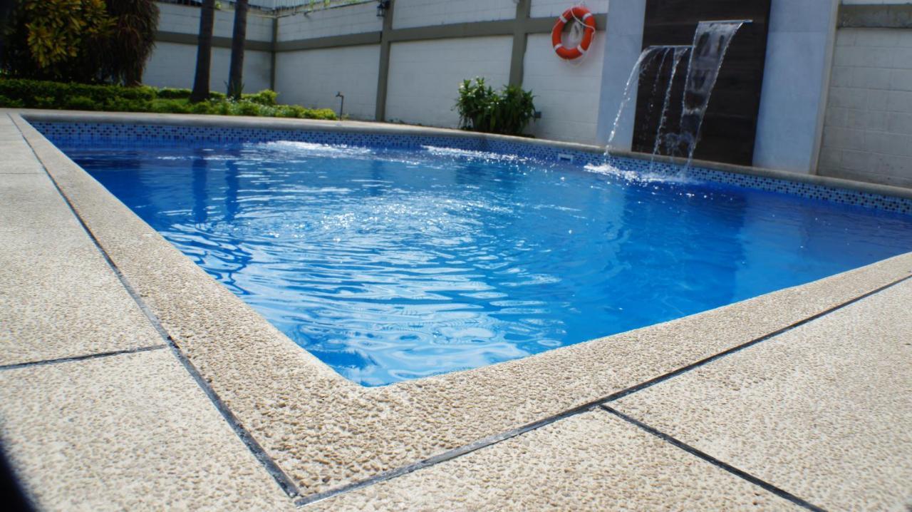 Urdesa Suites Hotel Guayaquil Exterior photo