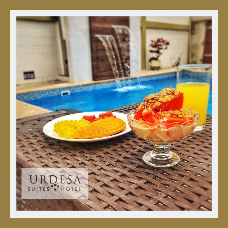Urdesa Suites Hotel Guayaquil Exterior photo